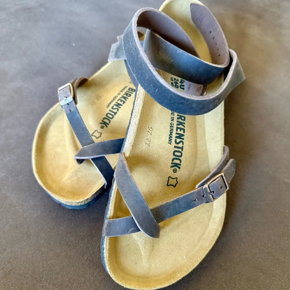 Birkenstock Dark Brown Strappy Sandals brand new! - Picture 2 of 3